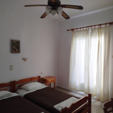 Karagiozos Studios & Apartments Szkópelosz Kültér fotó