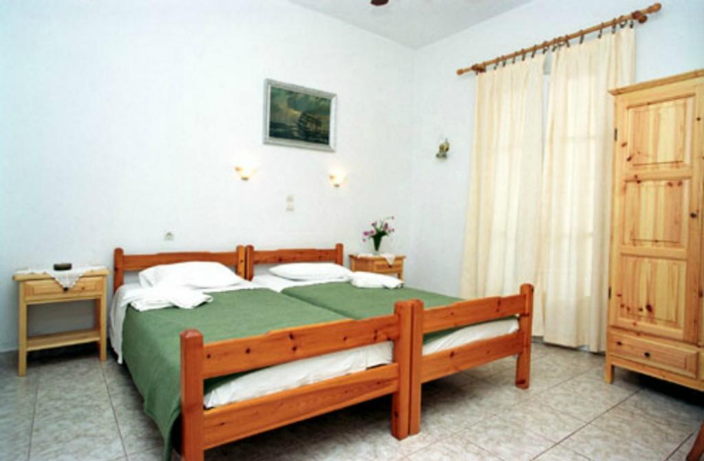 Karagiozos Studios & Apartments Szkópelosz Szoba fotó